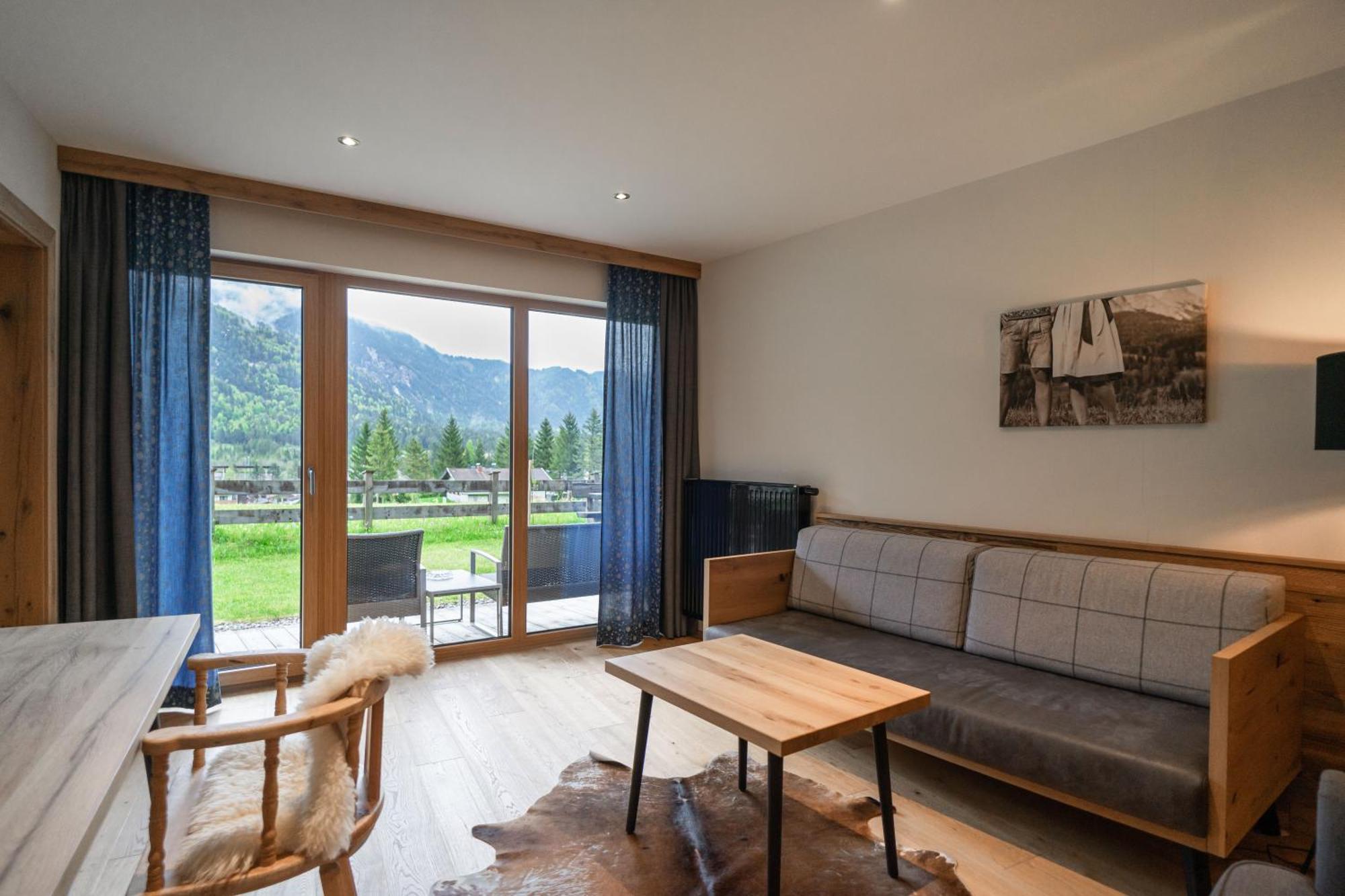 Hotel Landhaus Tirolerherz Sankt Ulrich am Pillersee Quarto foto