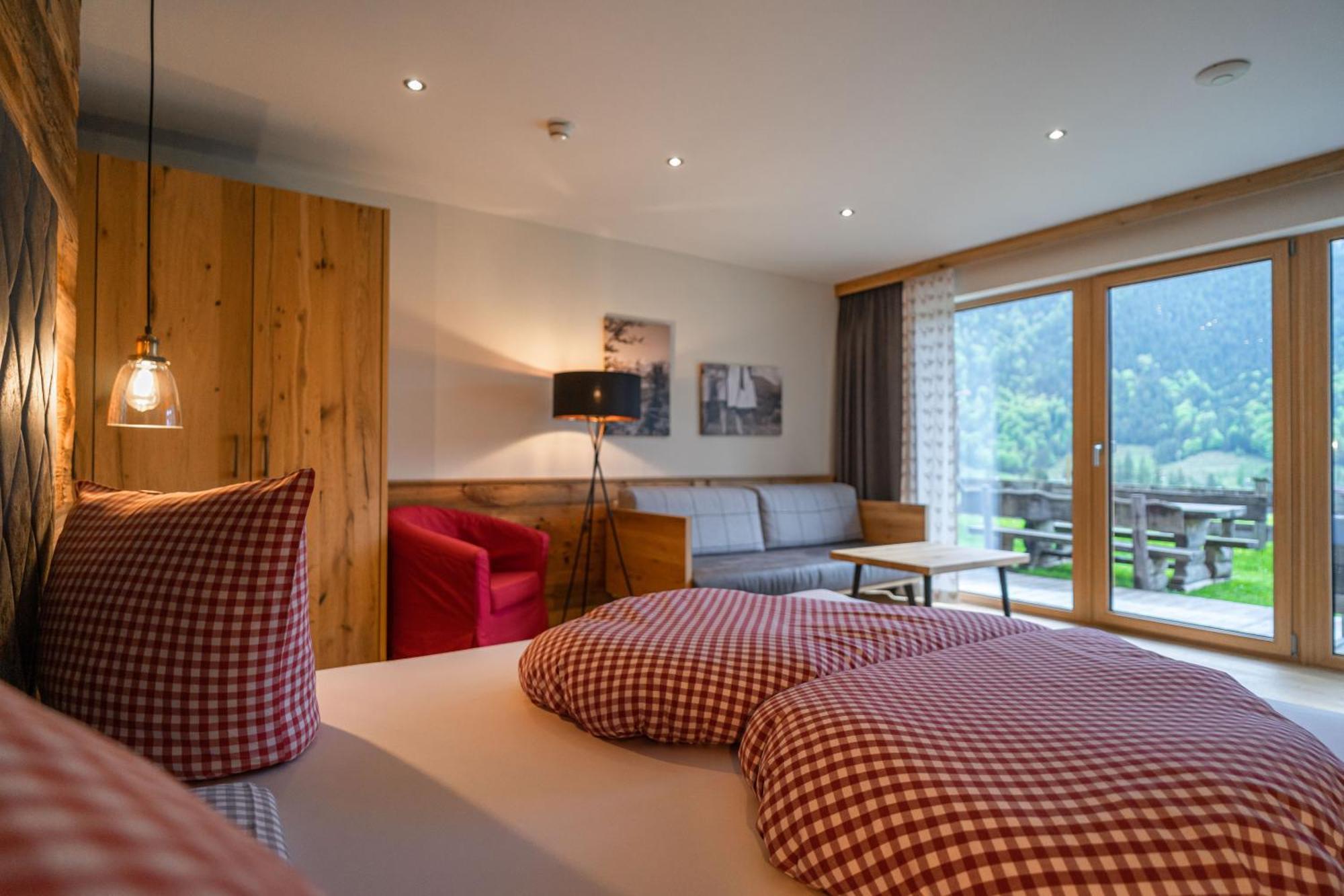 Hotel Landhaus Tirolerherz Sankt Ulrich am Pillersee Quarto foto