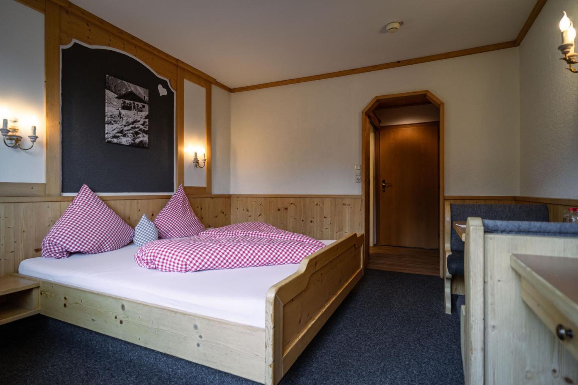 Hotel Landhaus Tirolerherz Sankt Ulrich am Pillersee Quarto foto